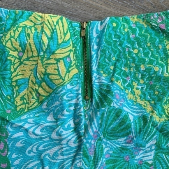 Lilly Pulitzer Deenie Shorts - Picture 8 of 9
